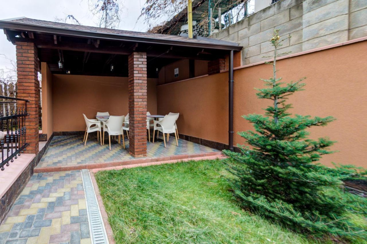 Catherine Hotel Chişinǎu Buitenkant foto