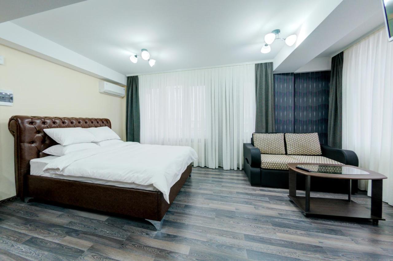 Catherine Hotel Chişinǎu Buitenkant foto
