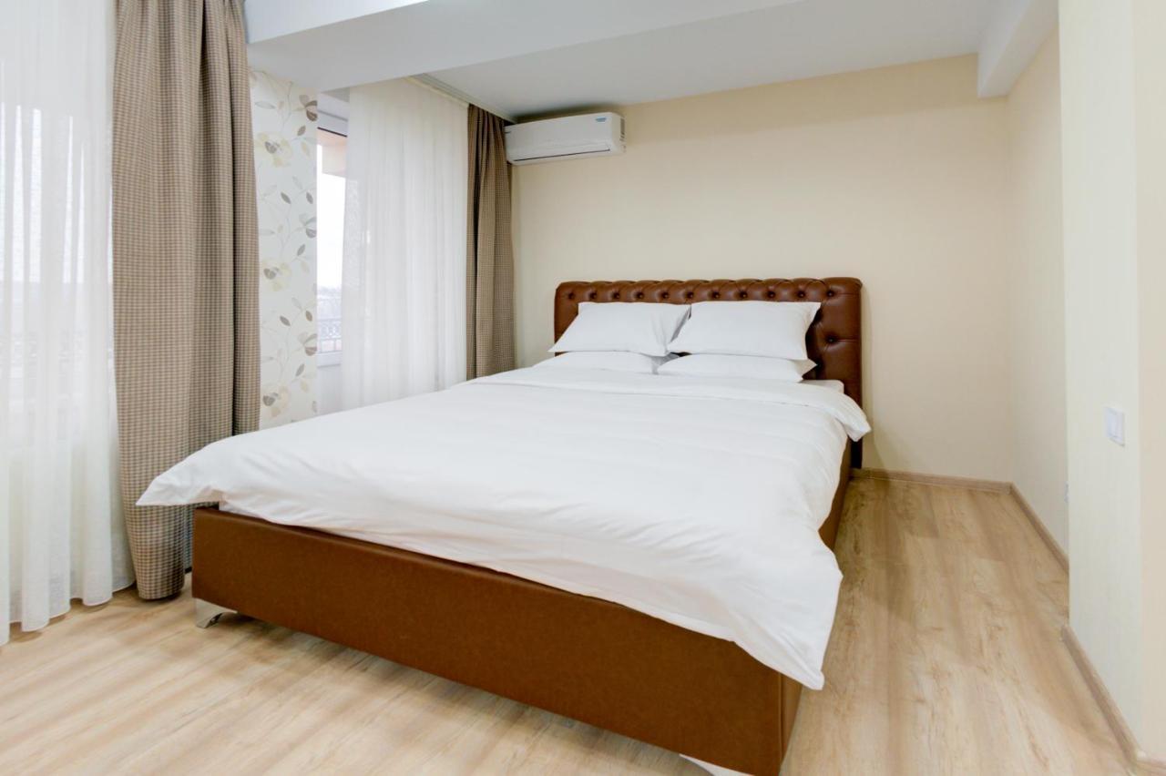 Catherine Hotel Chişinǎu Buitenkant foto